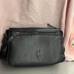 Simply Vera Vera Wang Sintra Crossbody Black Bag